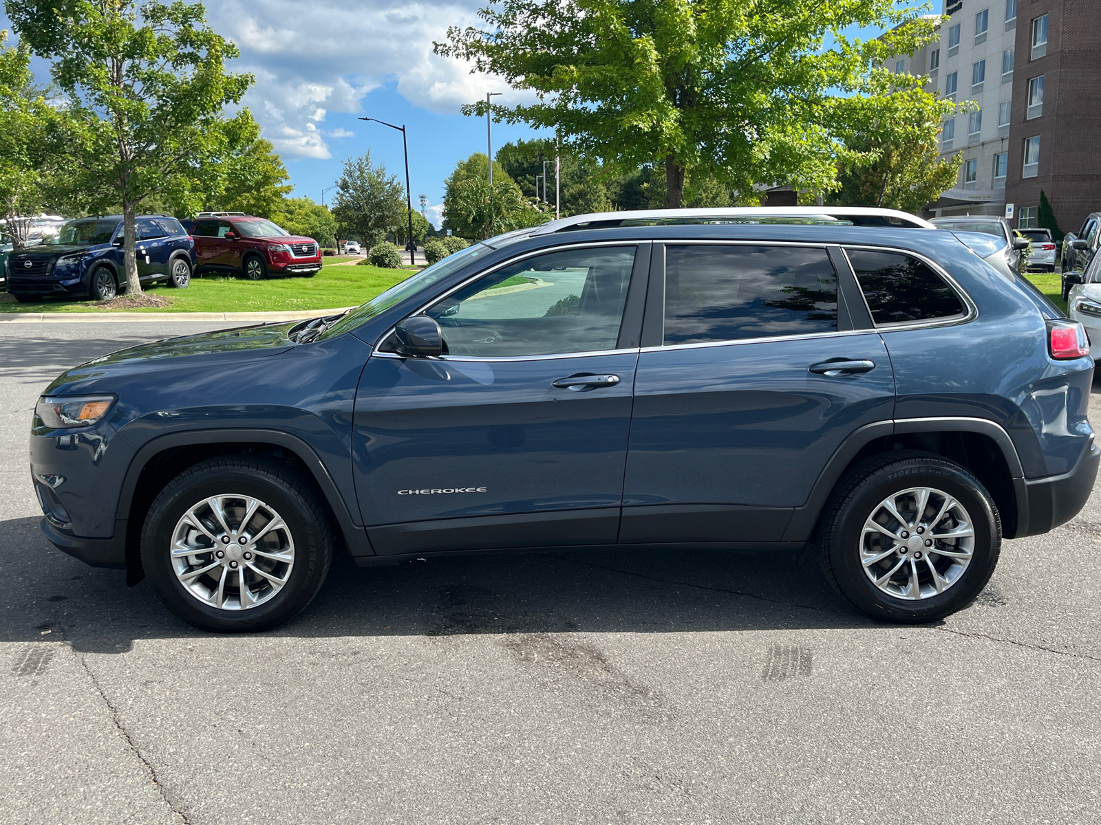 2021 Jeep Cherokee Latitude Lux 5