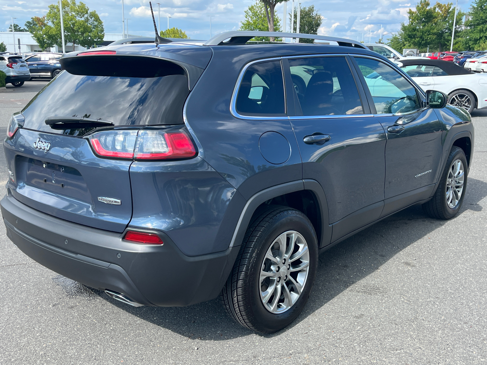 2021 Jeep Cherokee Latitude Lux 10