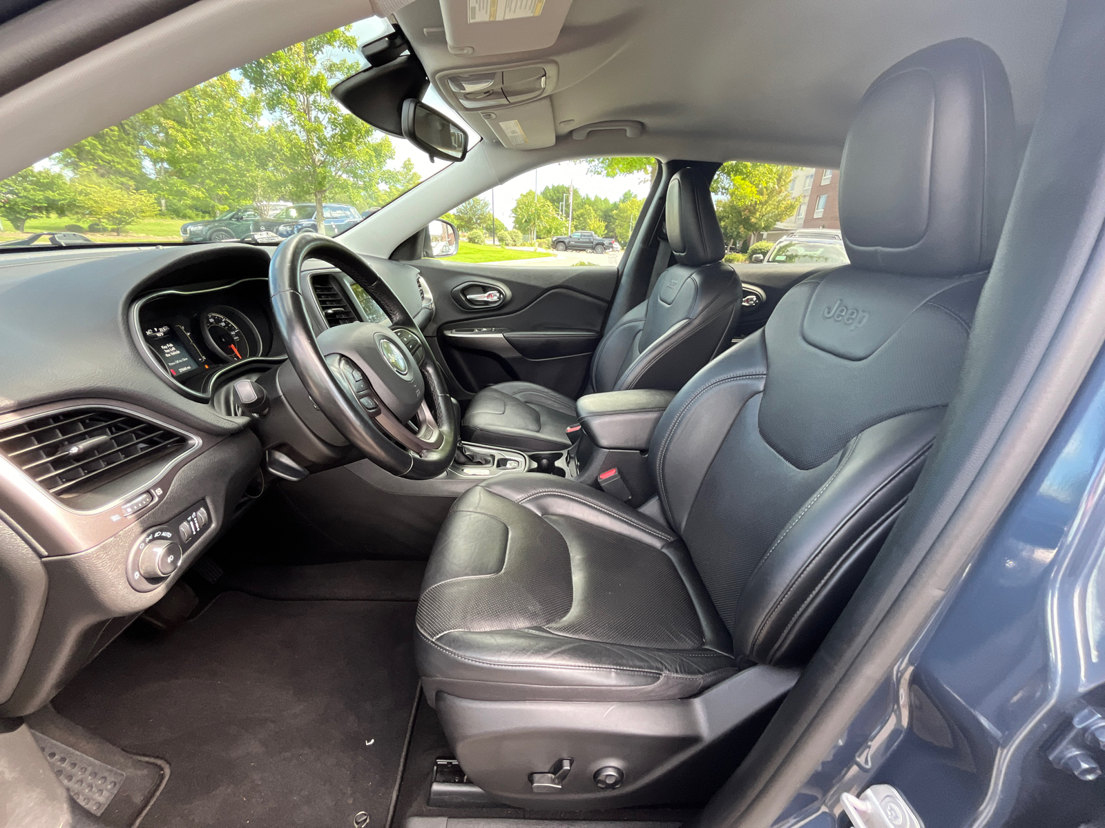 2021 Jeep Cherokee Latitude Lux 19