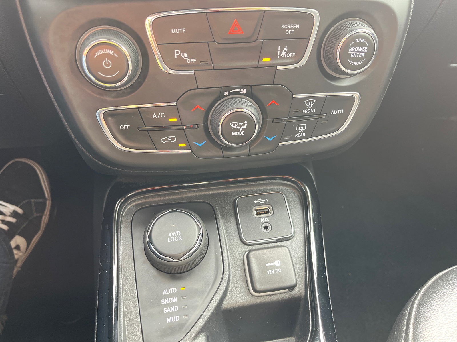 2021 Jeep Compass Altitude 28