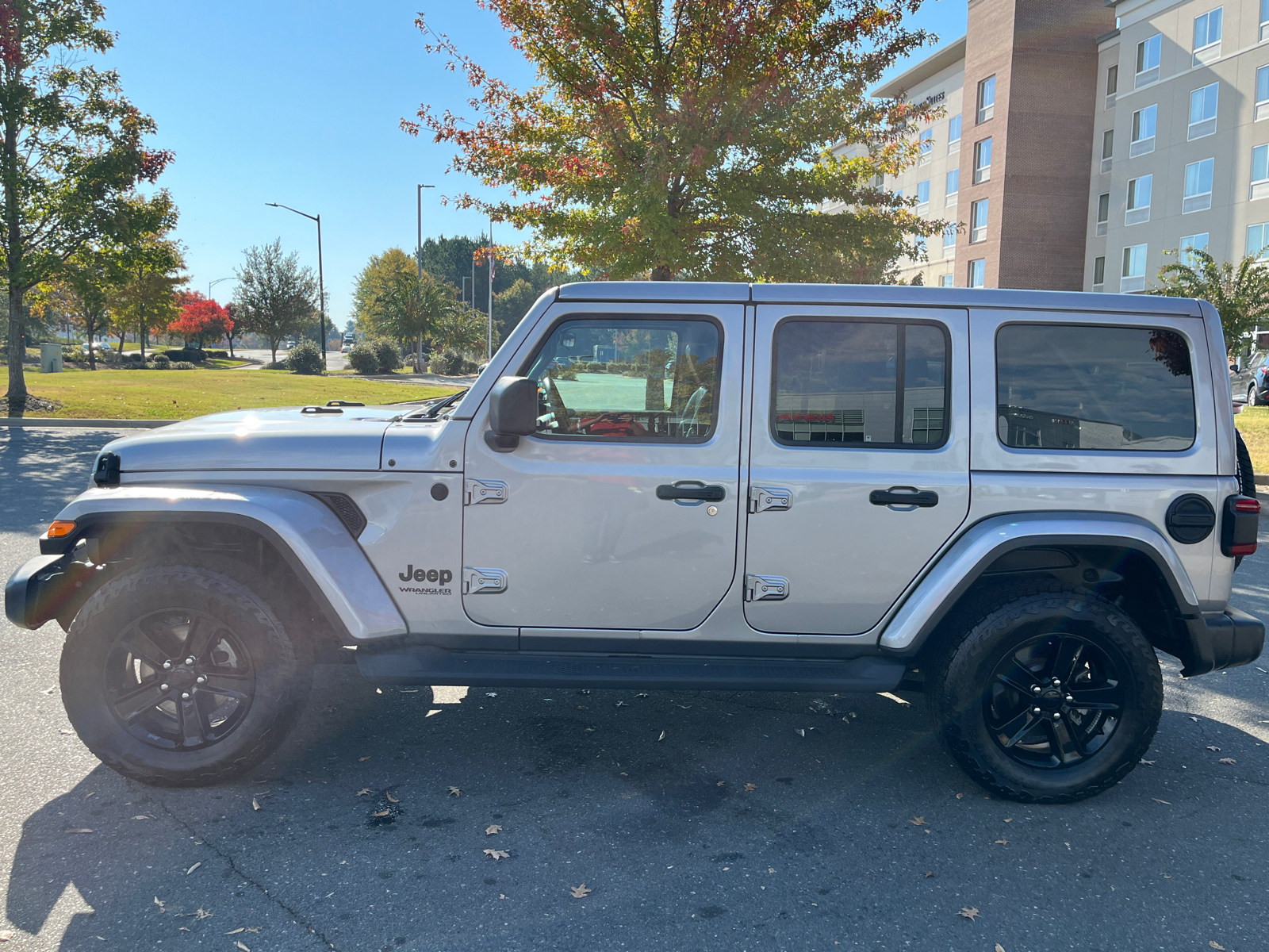 2021 Jeep Wrangler Unlimited Sahara Altitude 5