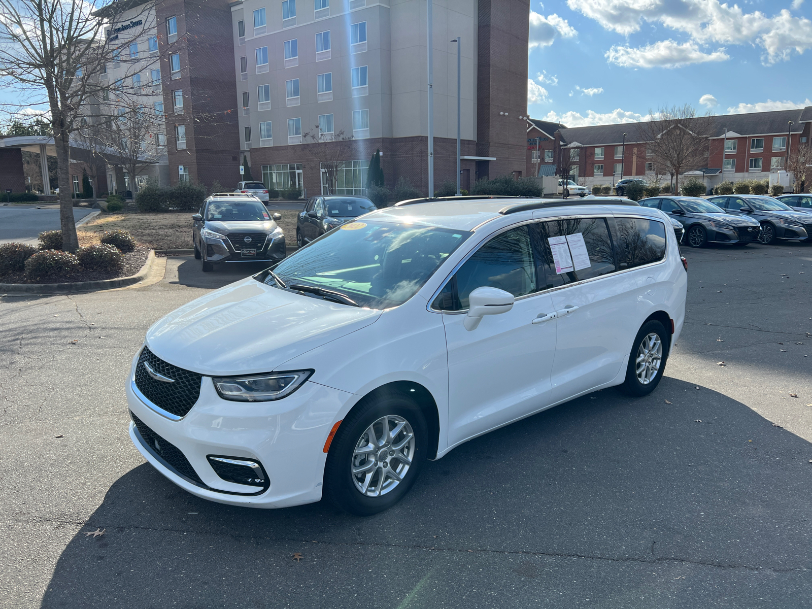 2022 Chrysler Pacifica Touring L 4