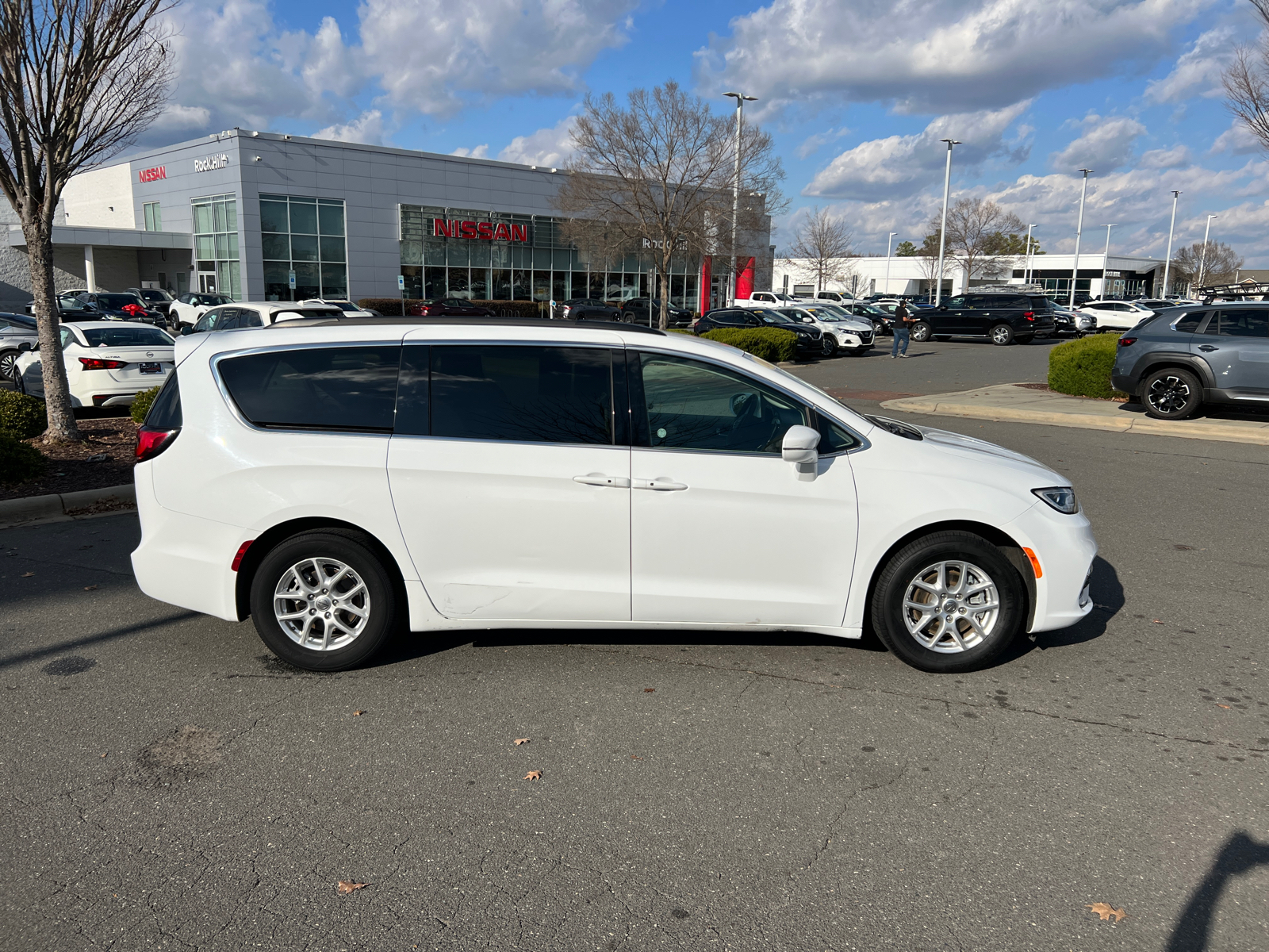 2022 Chrysler Pacifica Touring L 11