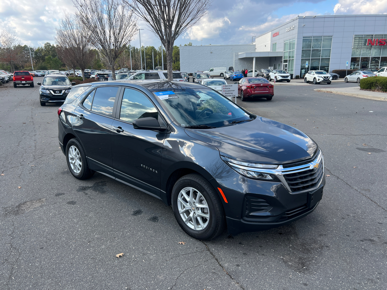 2022 Chevrolet Equinox LS 1