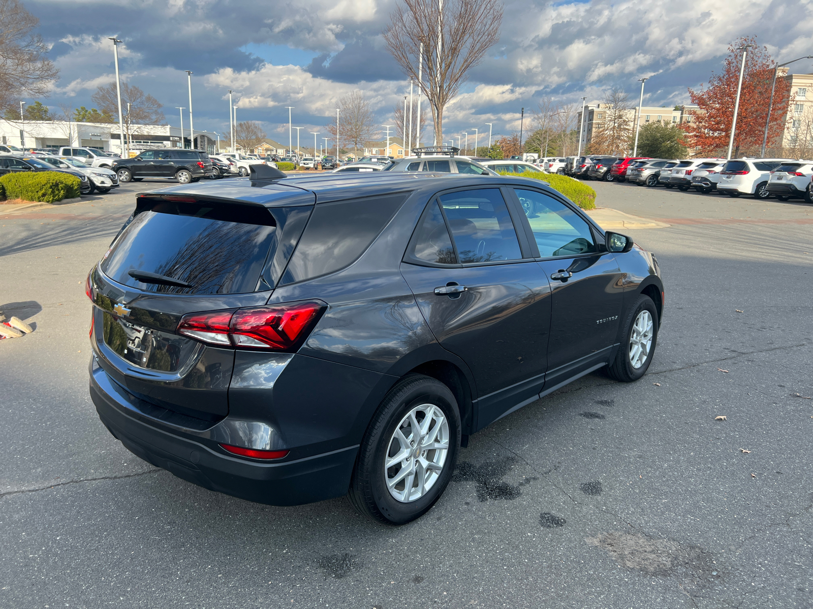 2022 Chevrolet Equinox LS 10