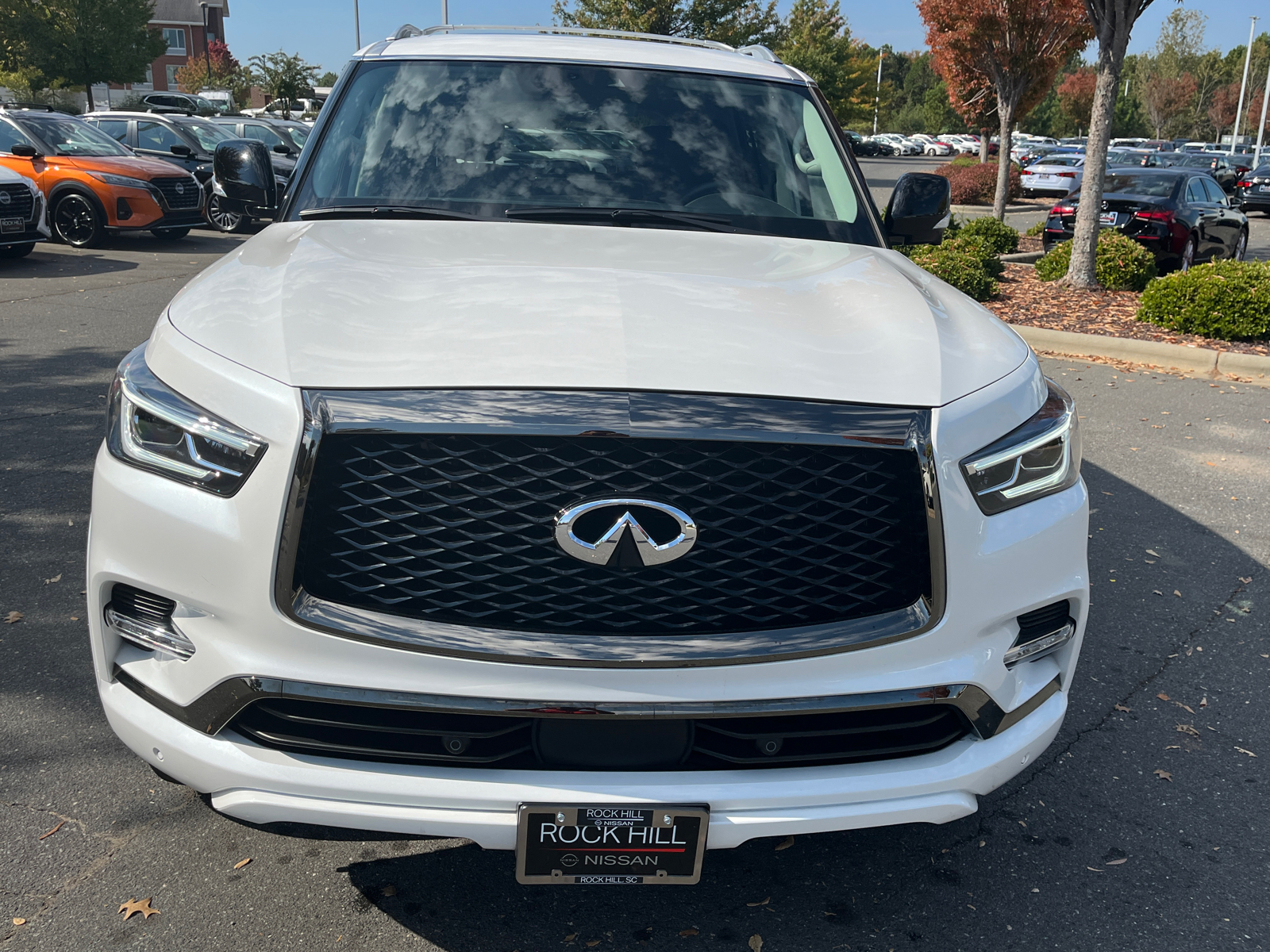 2023 INFINITI QX80 Premium Select 2