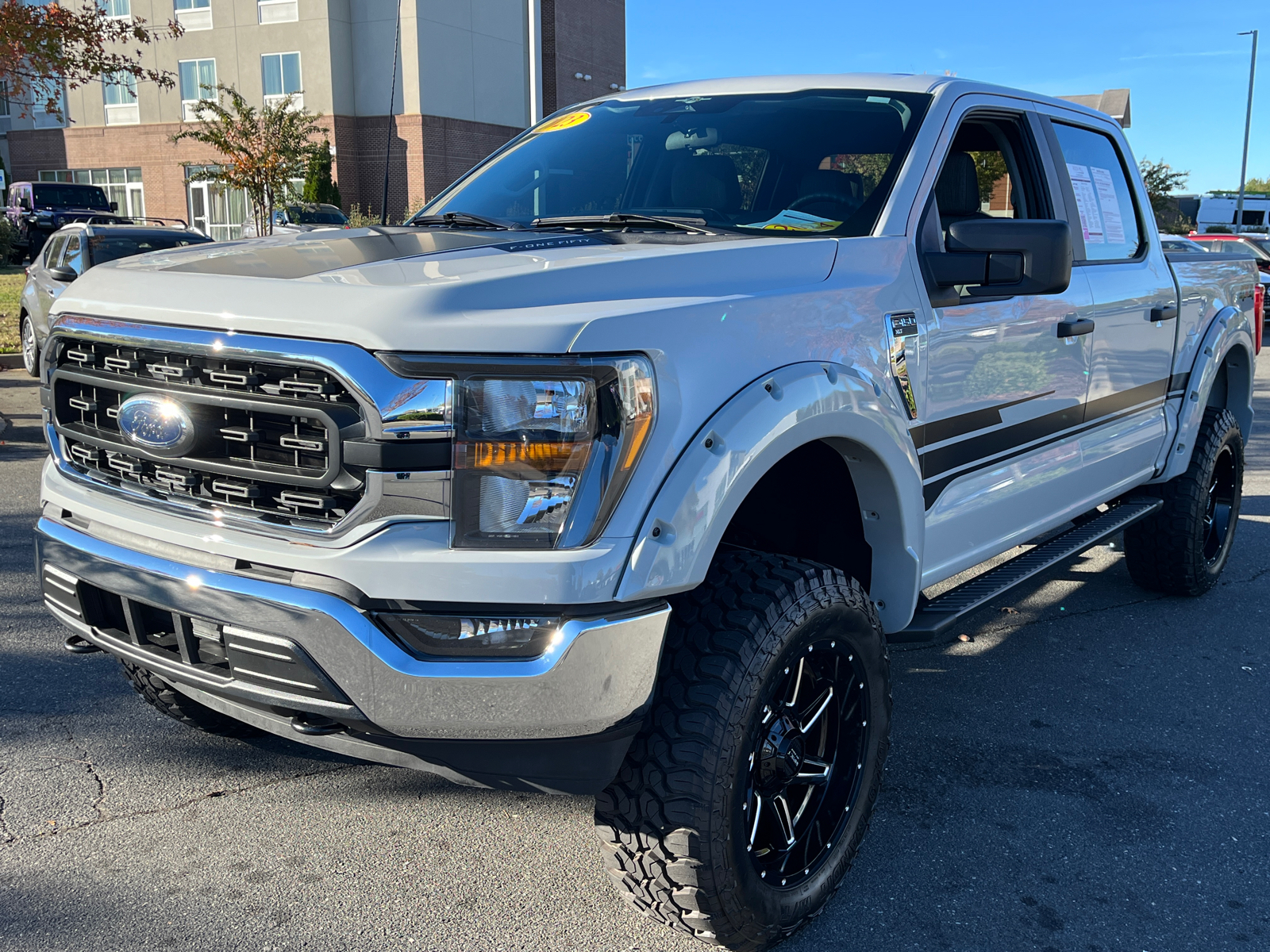 2023 Ford F-150 XLT 4