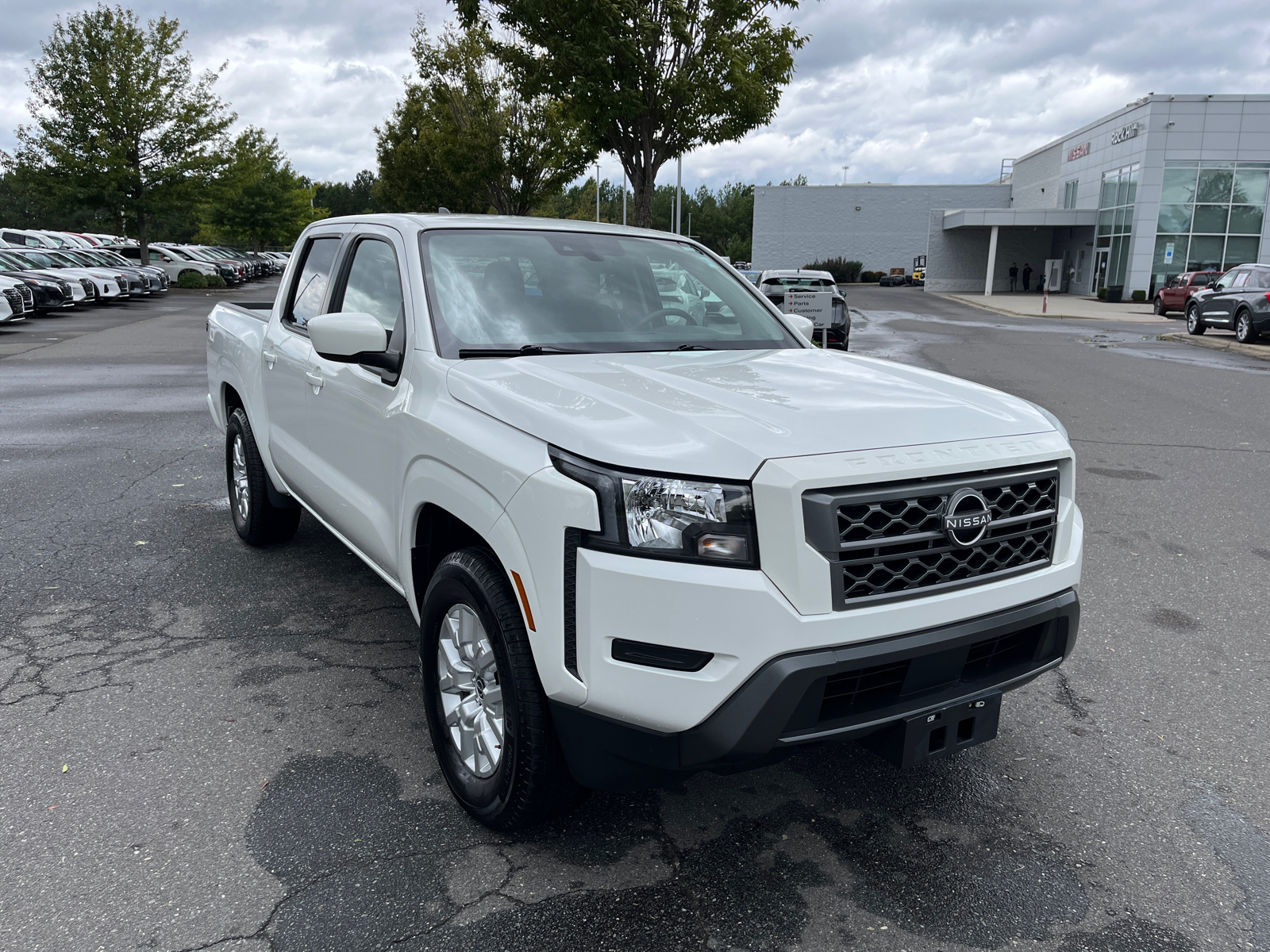 2023 Nissan Frontier  1