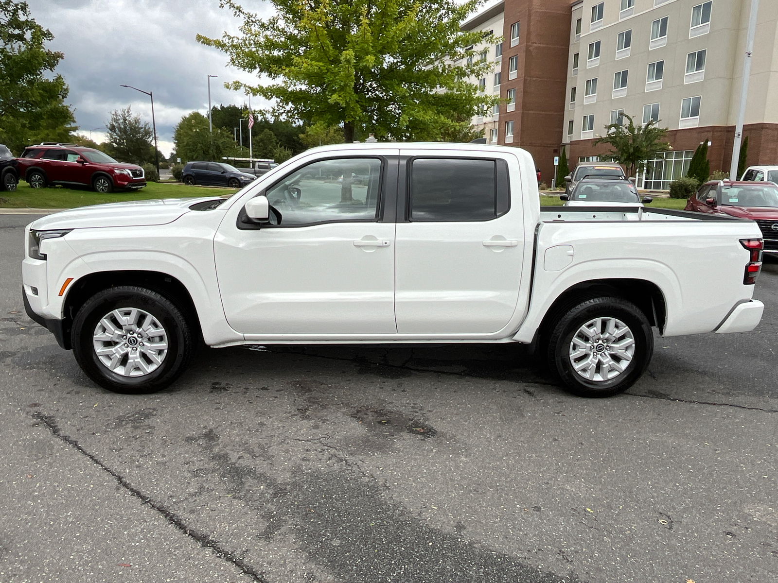 2023 Nissan Frontier  5