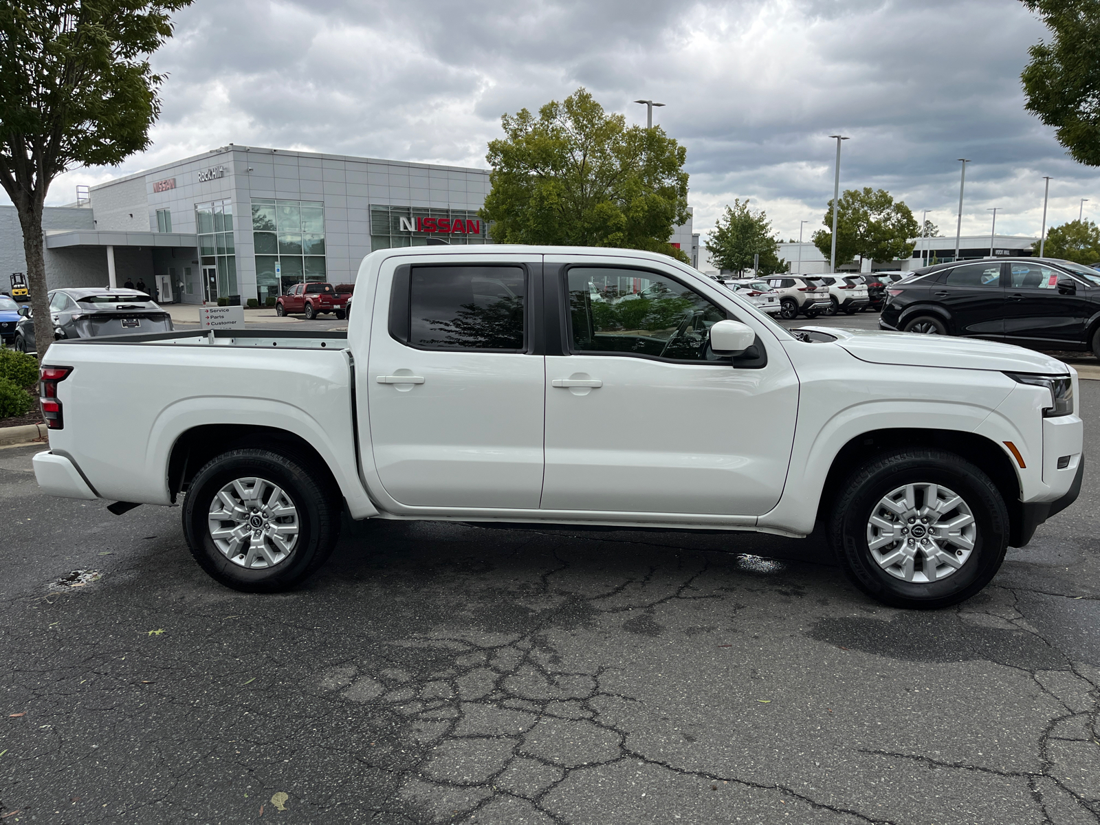 2023 Nissan Frontier  14