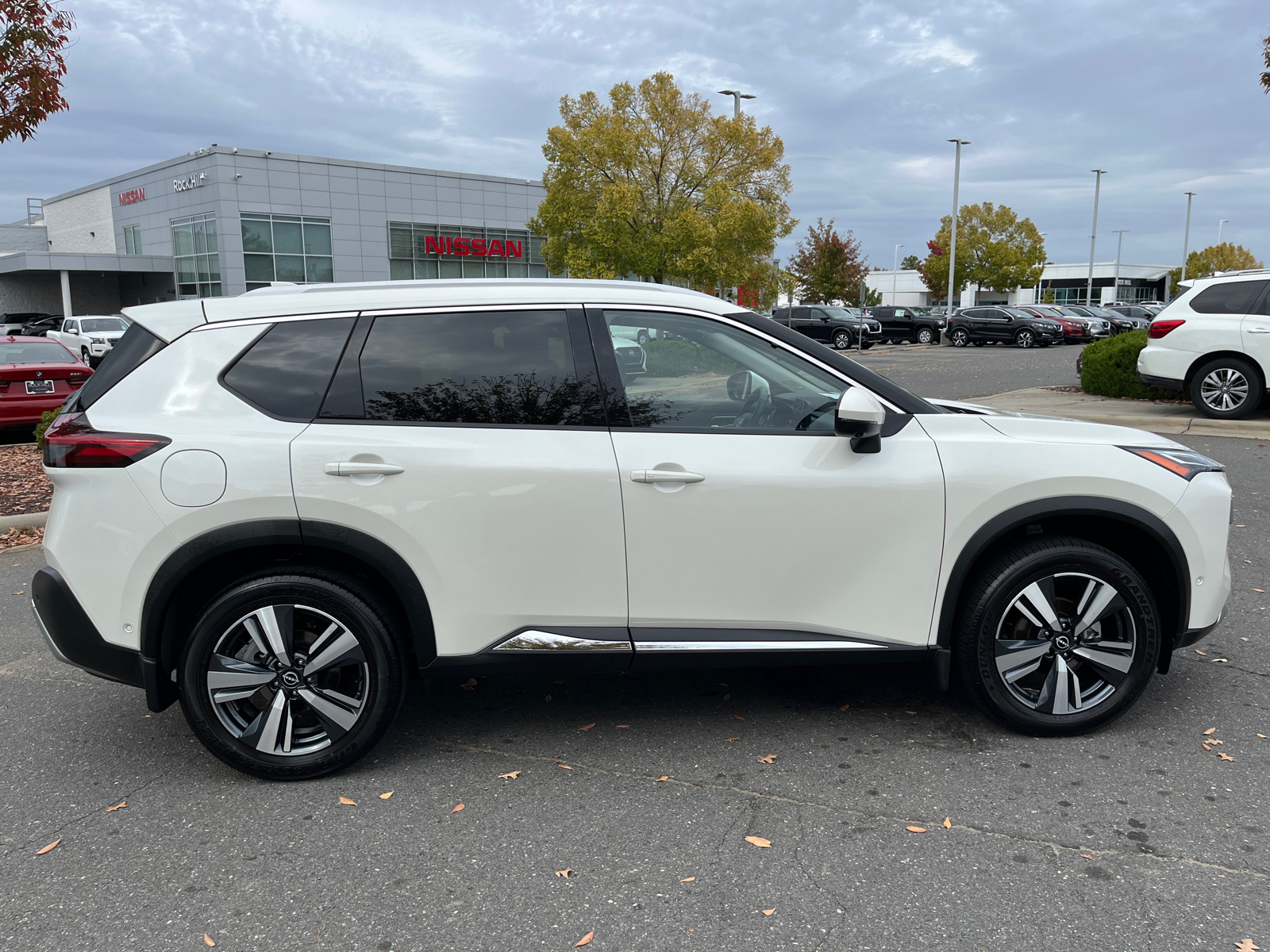 2023 Nissan Rogue Platinum 11