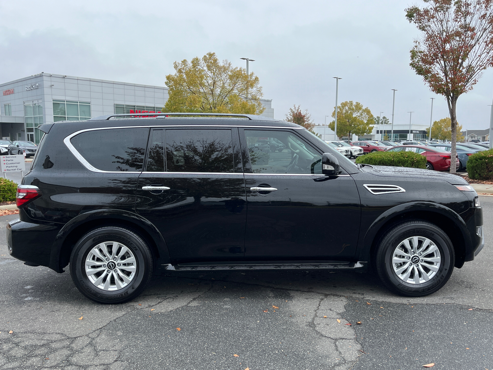 2023 Nissan Armada SV 11