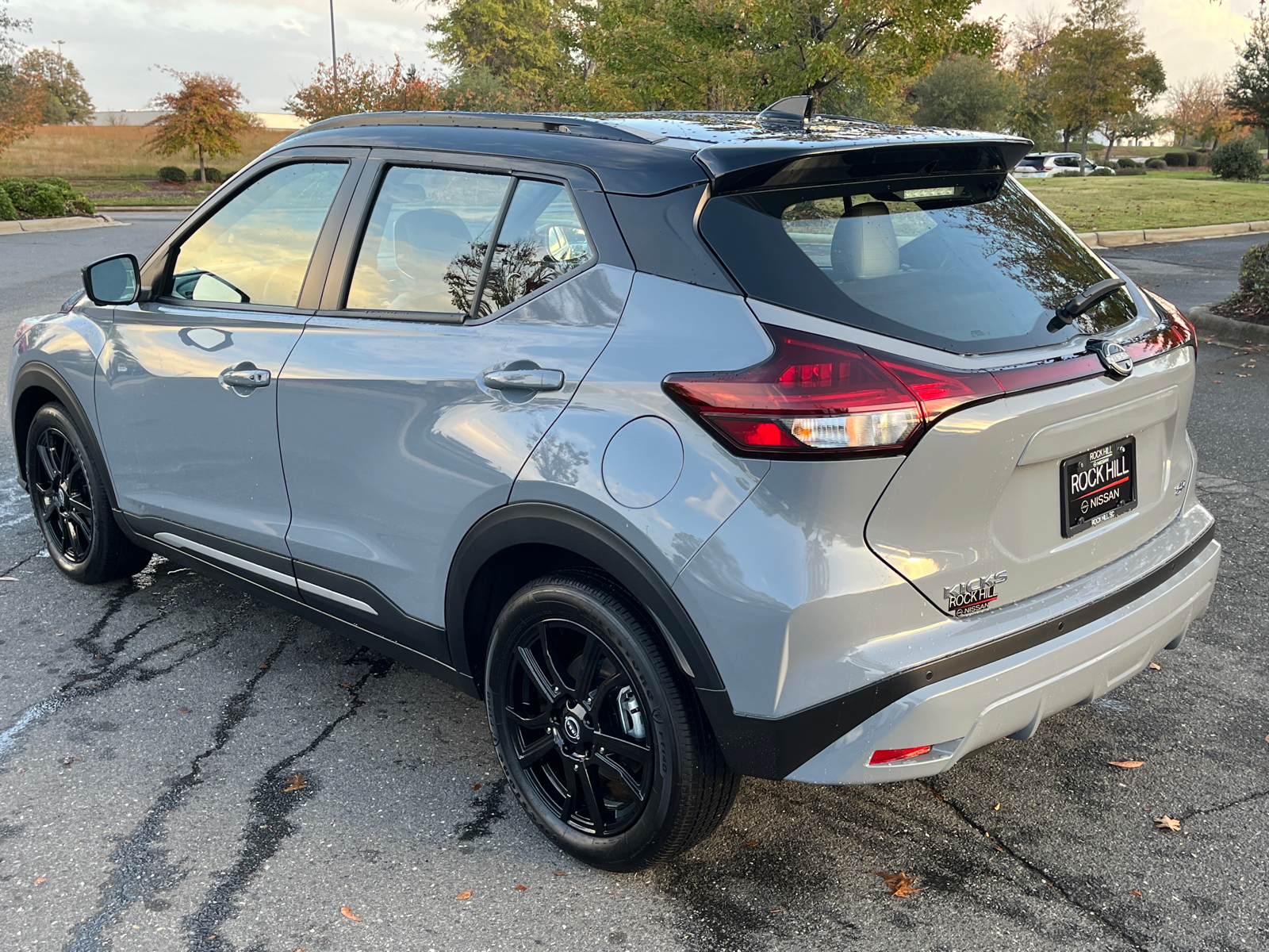 2024 Nissan Kicks SR 7