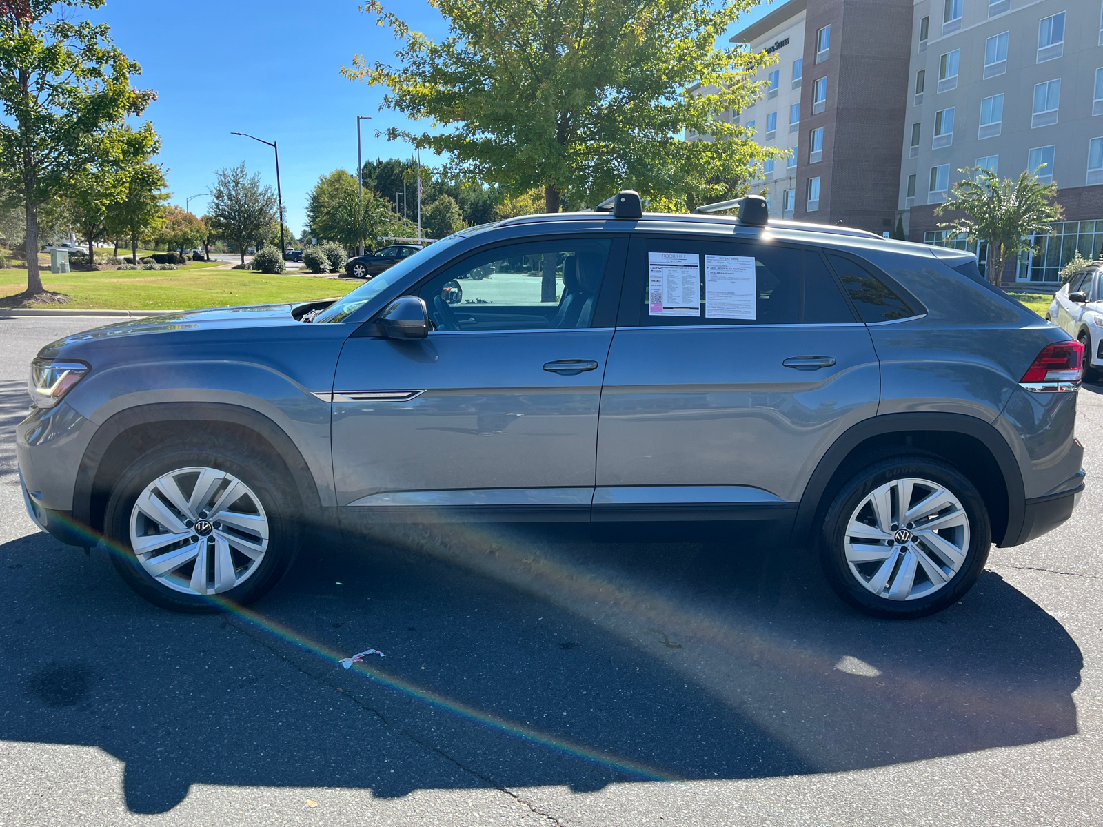 2022 Volkswagen Atlas Cross Sport 3.6L V6 SE w/Technology 5