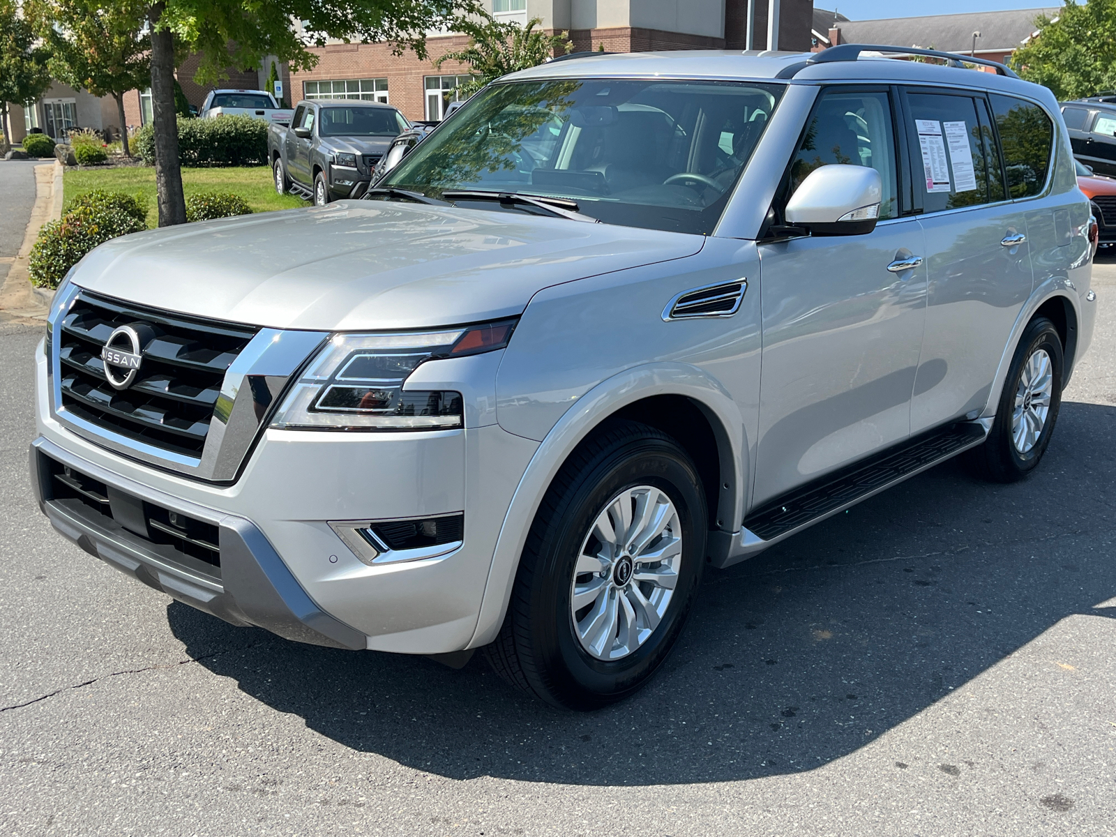 2023 Nissan Armada SV 4