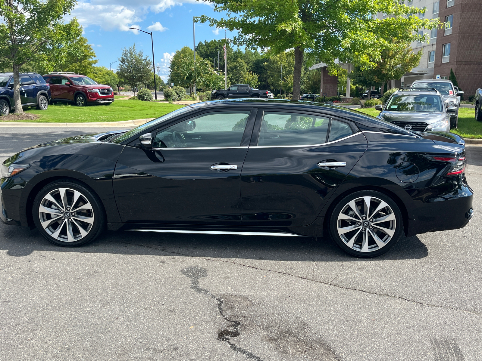 2023 Nissan Maxima Platinum 5