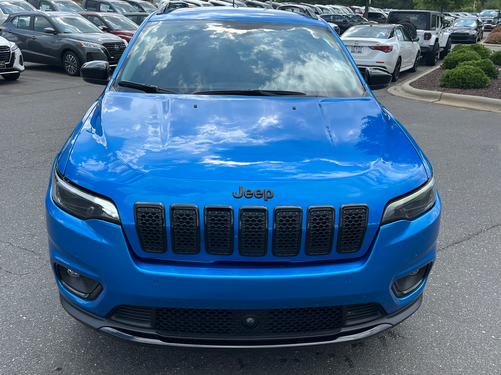 2023 Jeep Cherokee Altitude 2