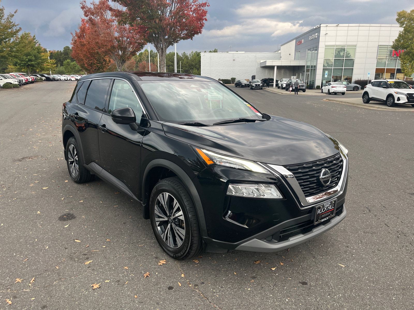 2021 Nissan Rogue SV 1