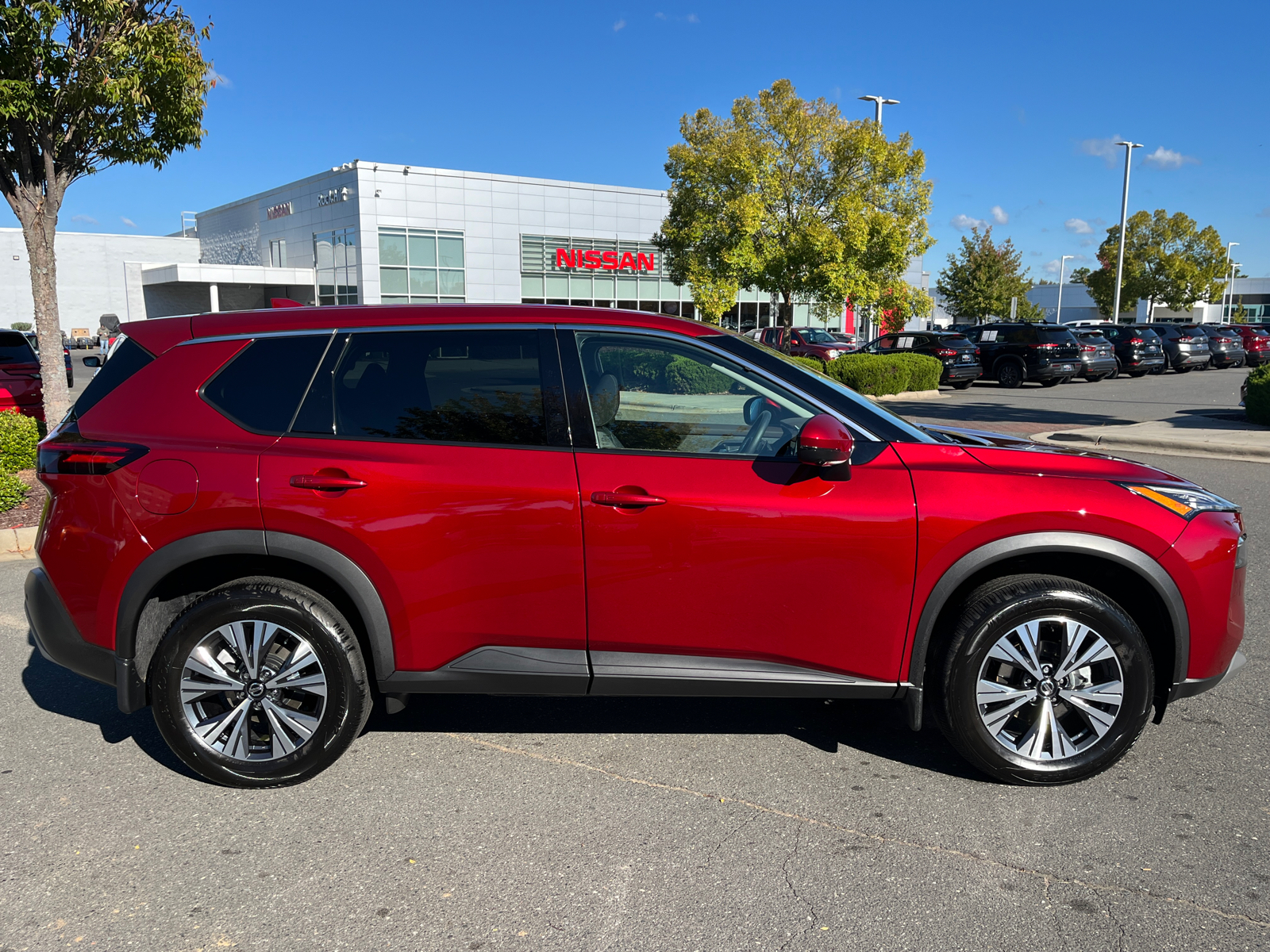 2021 Nissan Rogue SV 11