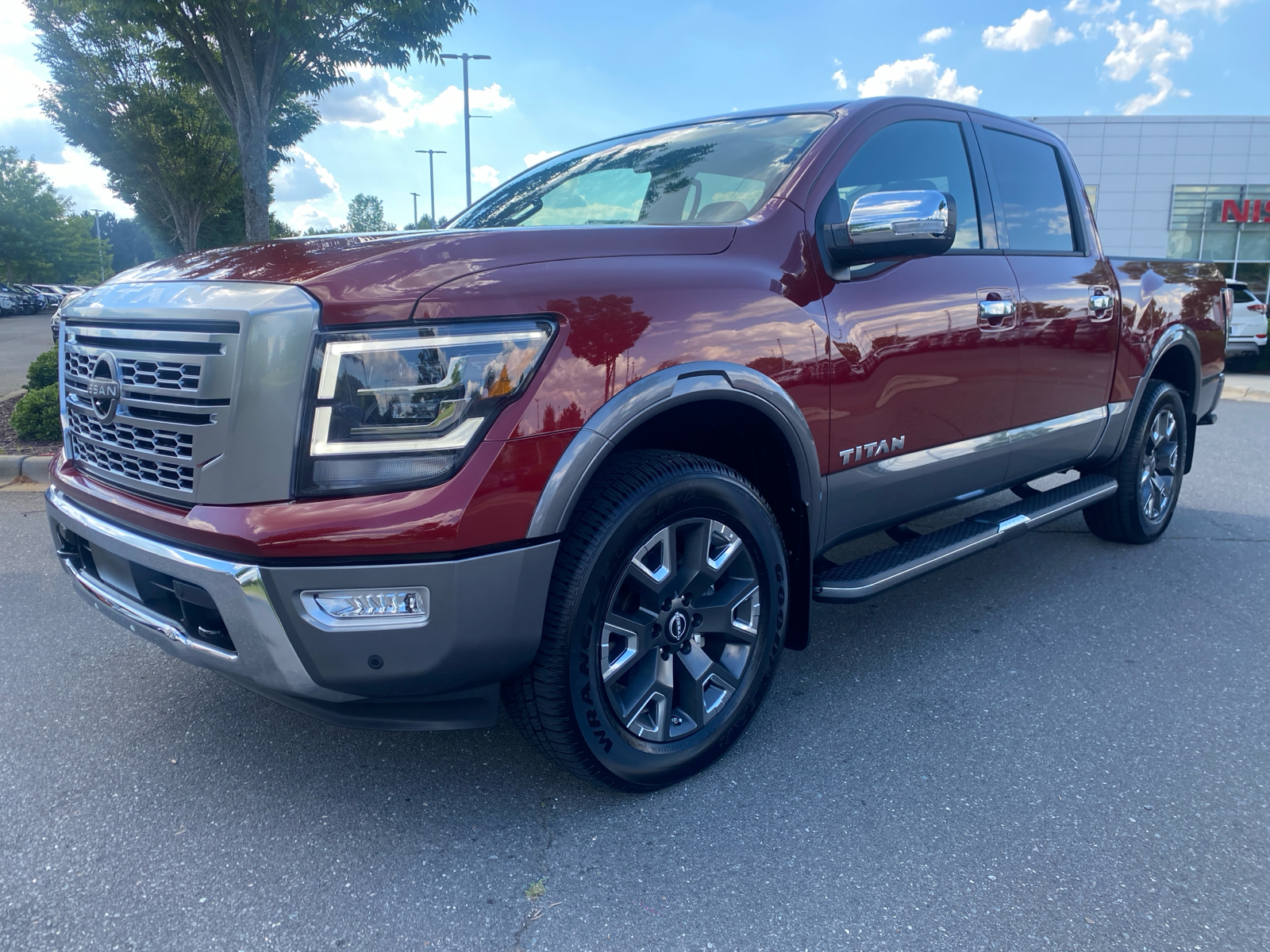 2023 Nissan Titan Platinum Reserve 1