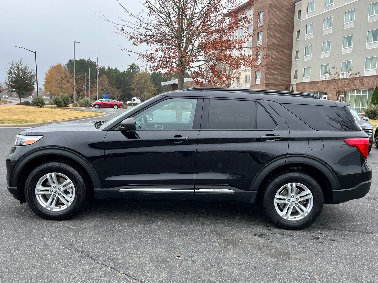 2022 Ford Explorer XLT 5