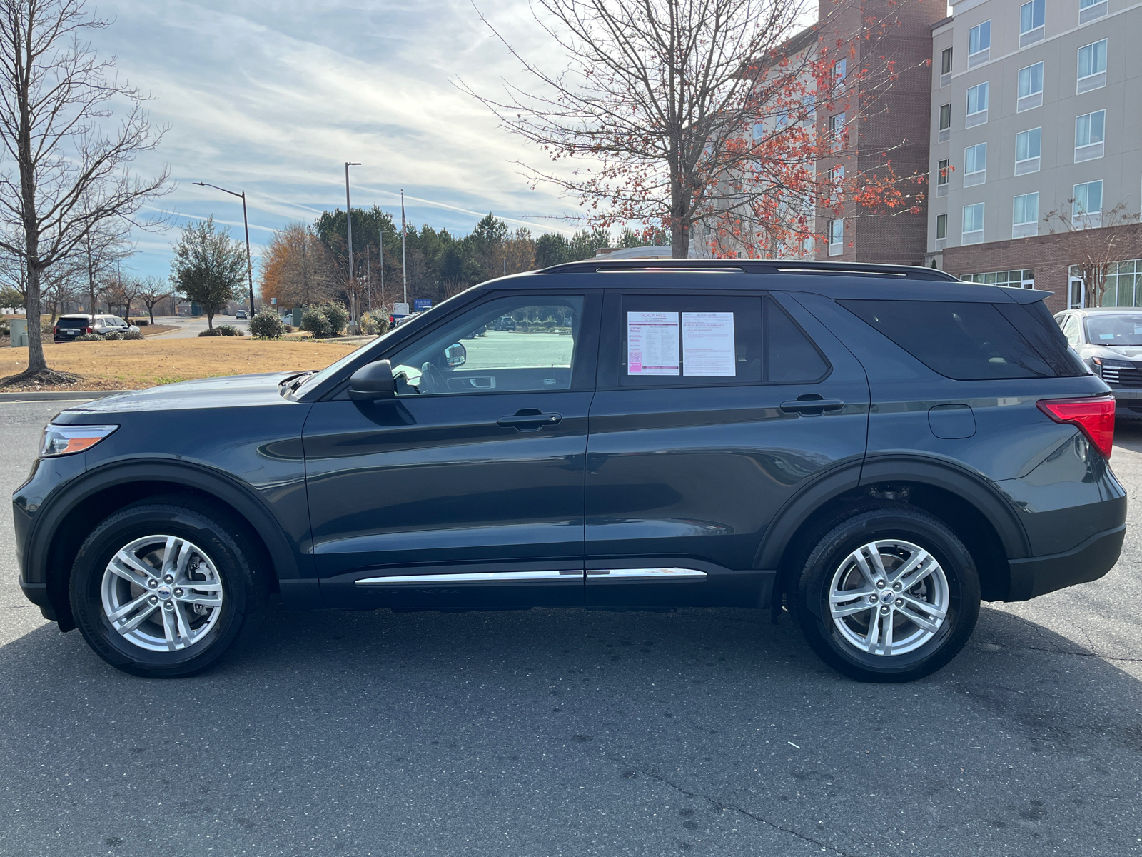 2022 Ford Explorer XLT 5