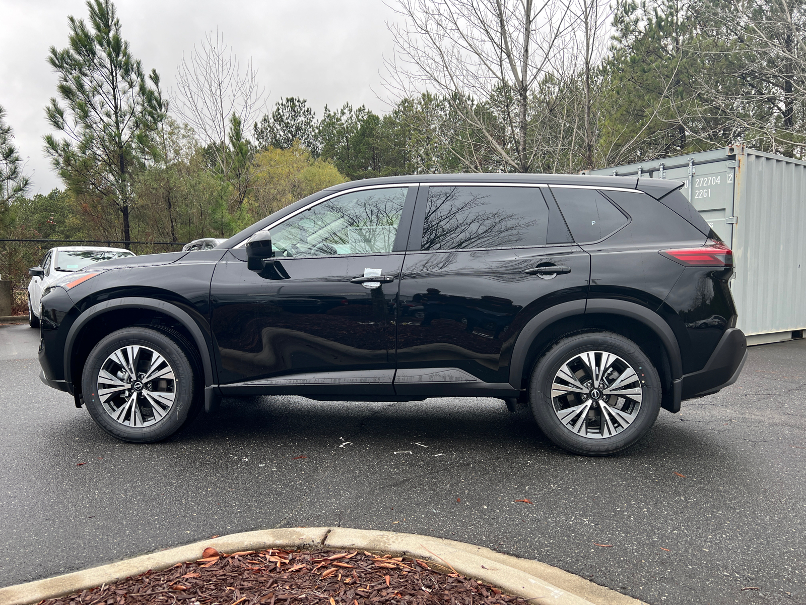 2023 Nissan Rogue SV 5