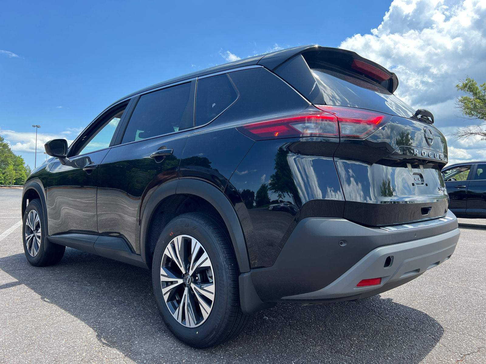 2023 Nissan Rogue SV 7