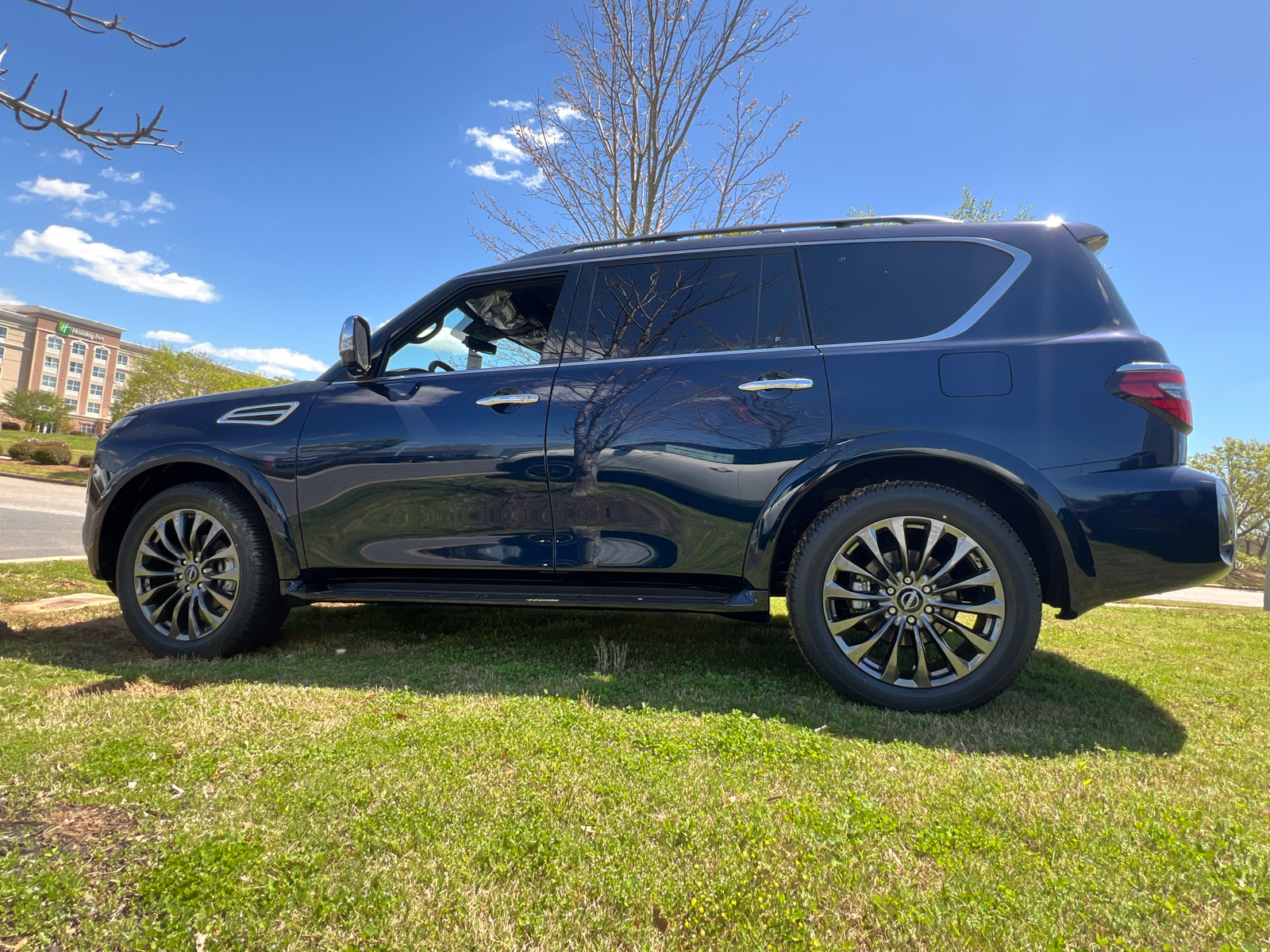 2024 Nissan Armada Platinum 5