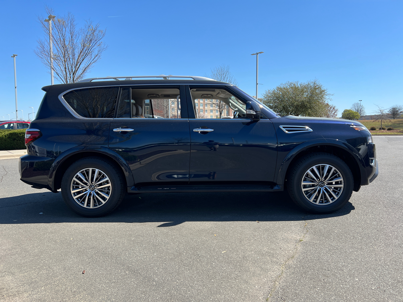 2024 Nissan Armada SL 11