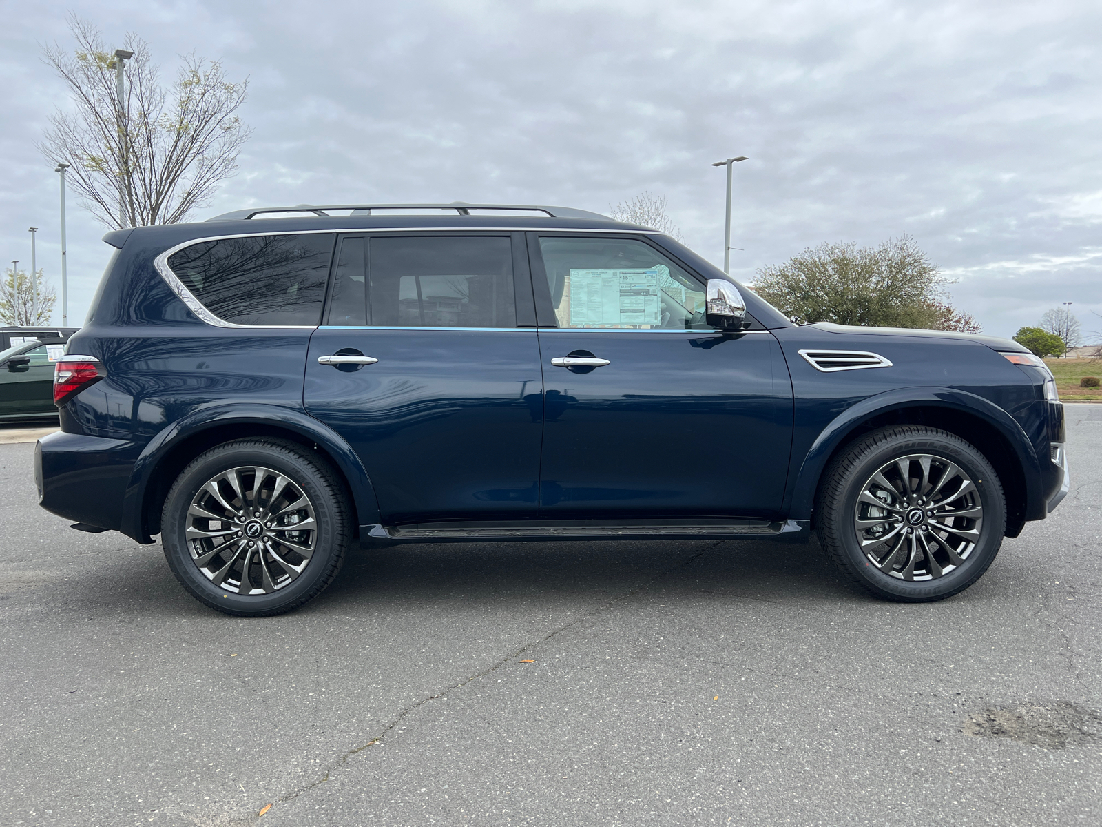 2024 Nissan Armada Platinum 11