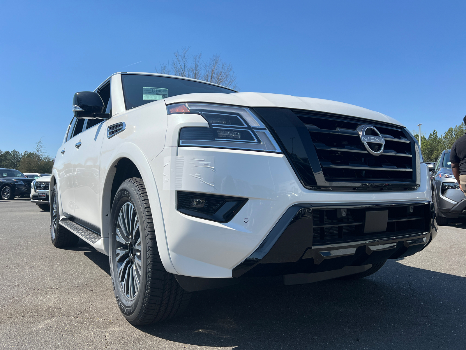 2024 Nissan Armada SL 1