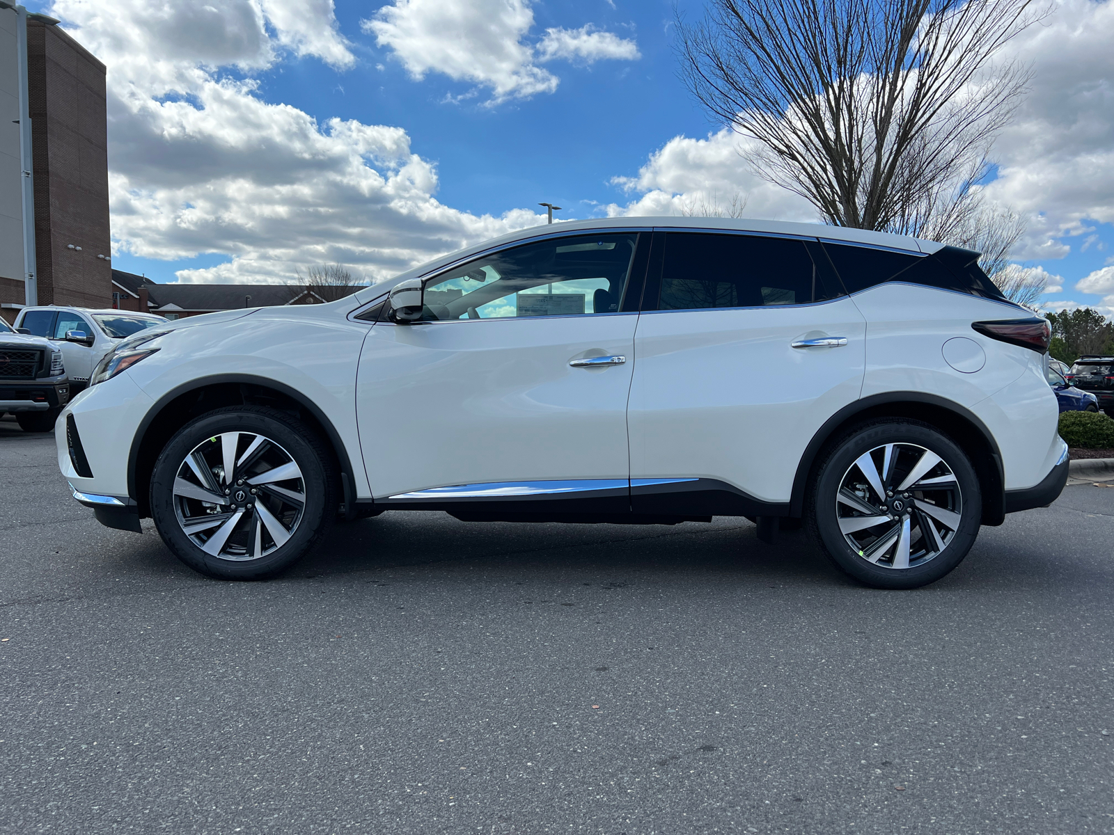 2024 Nissan Murano SL 5