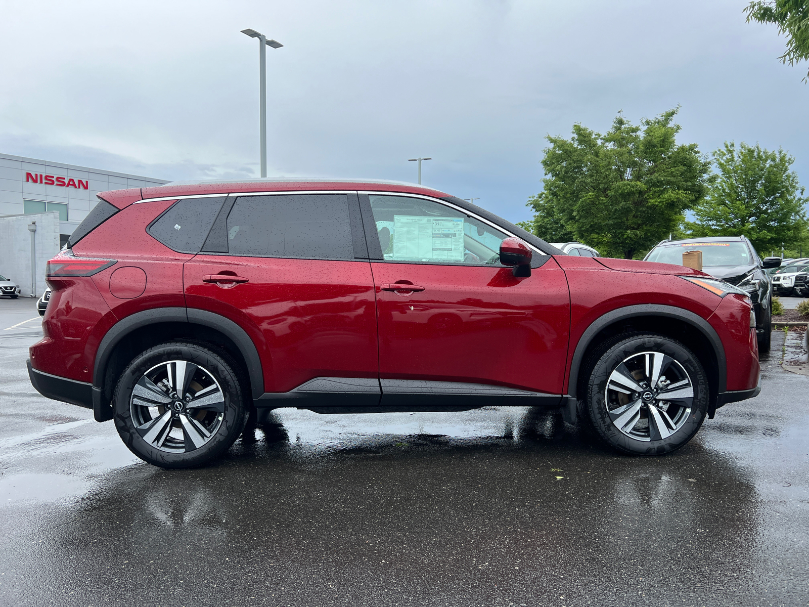 2024 Nissan Rogue SL 10