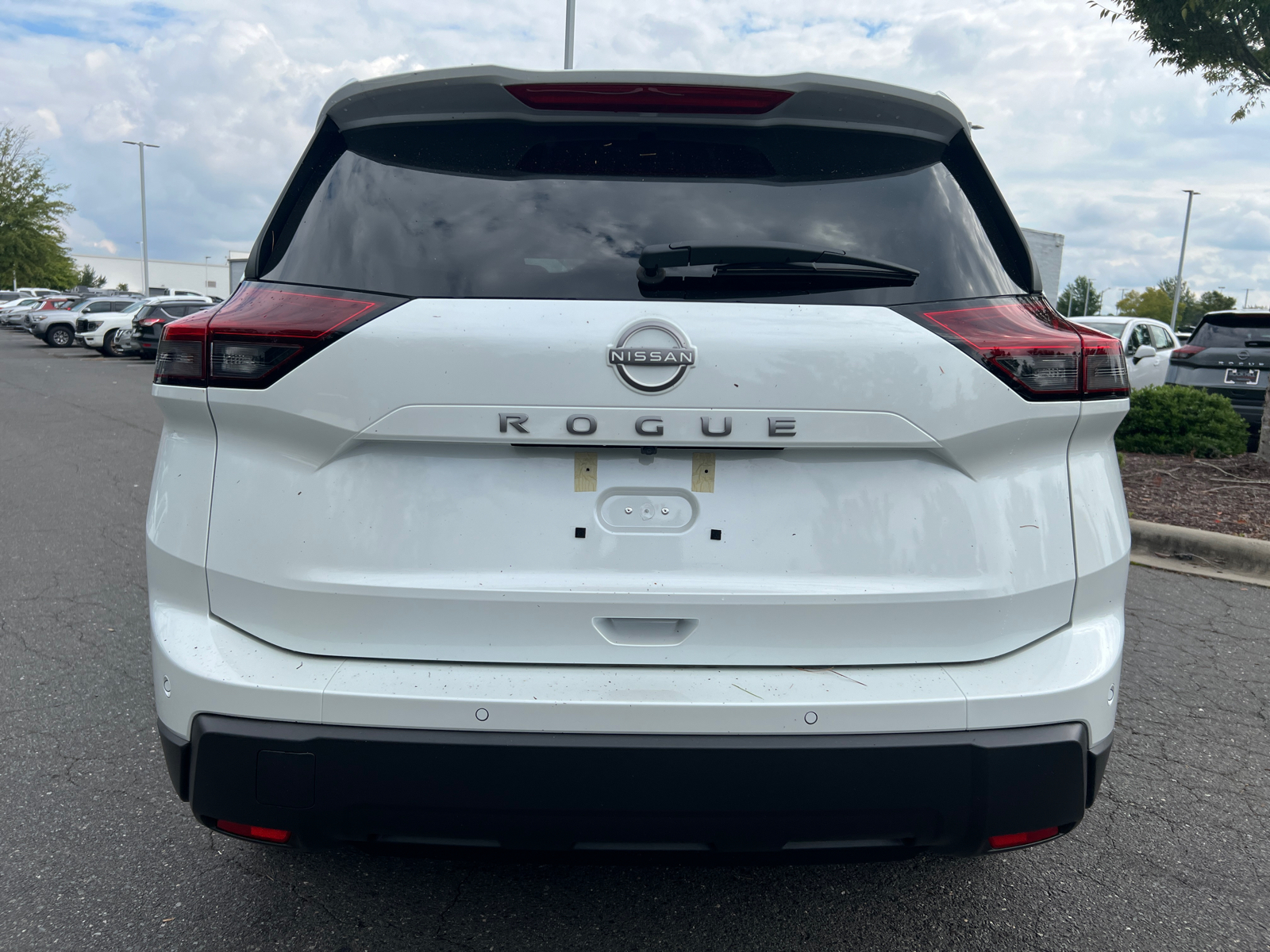 2024 Nissan Rogue S 8