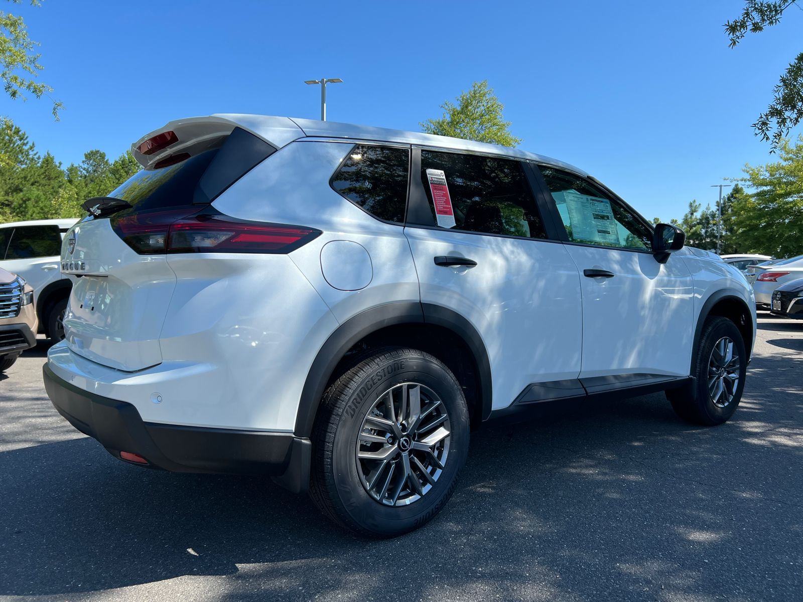 2024 Nissan Rogue S 10