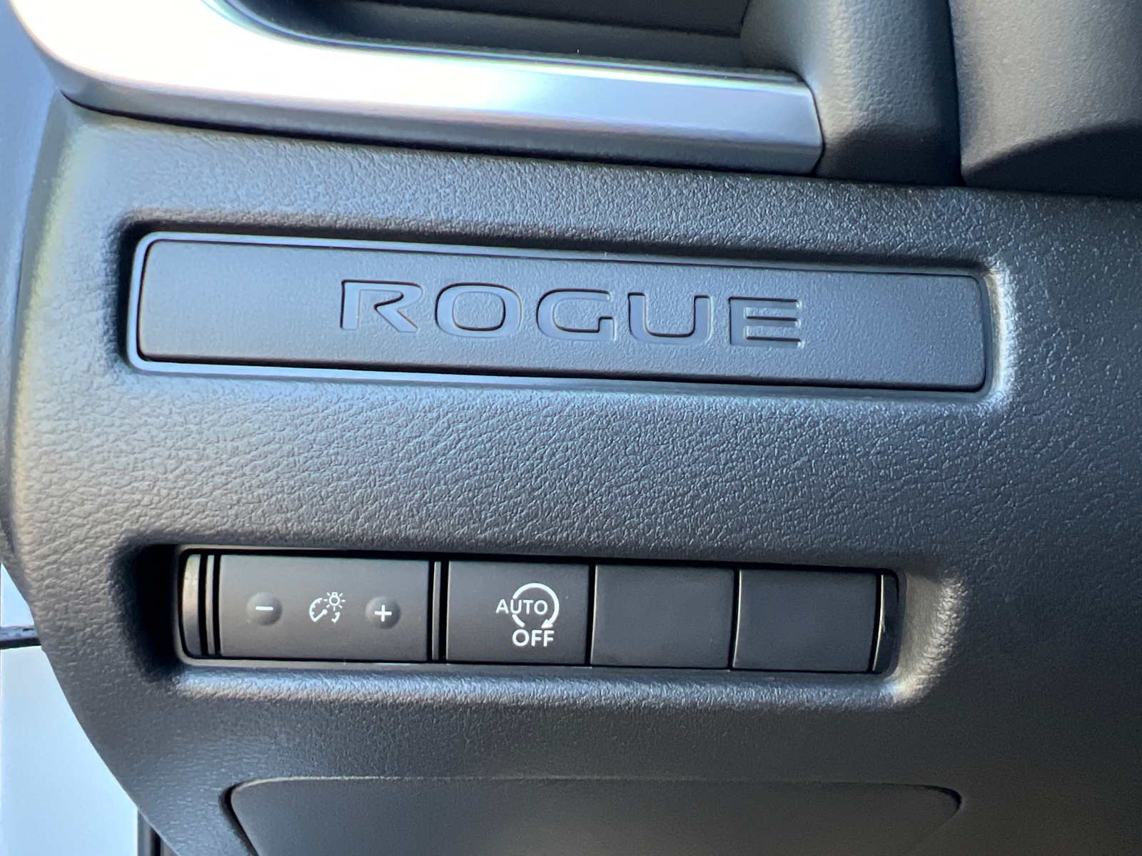 2024 Nissan Rogue S 20