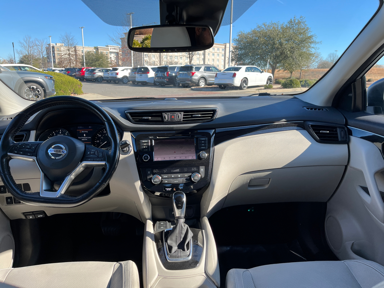 2019 Nissan Rogue Sport SL 34