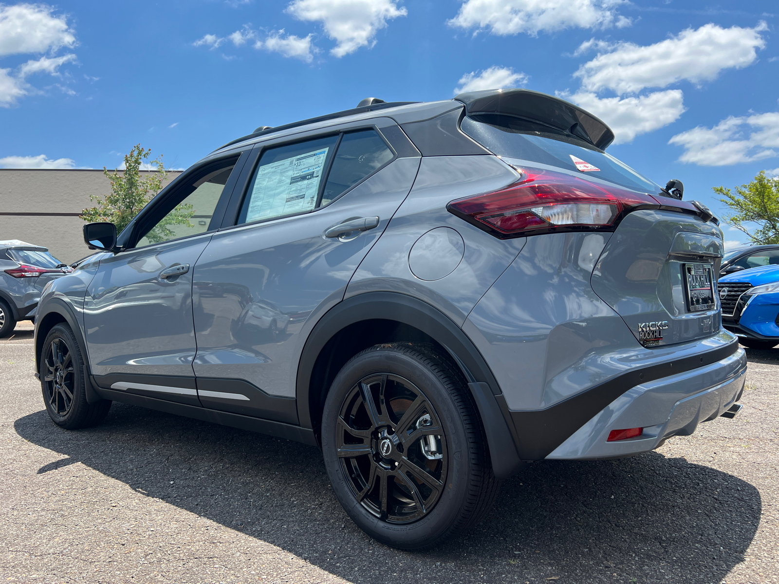 2024 Nissan Kicks SR 7