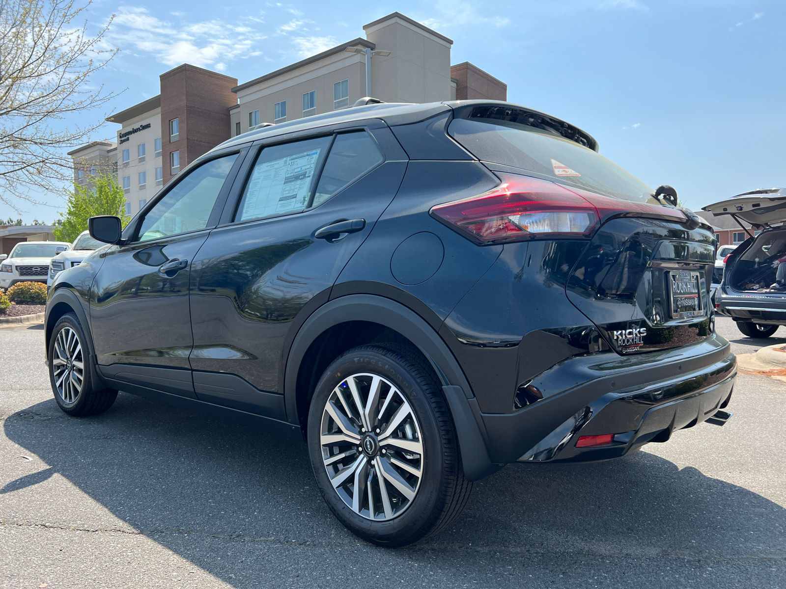 2024 Nissan Kicks SV 5