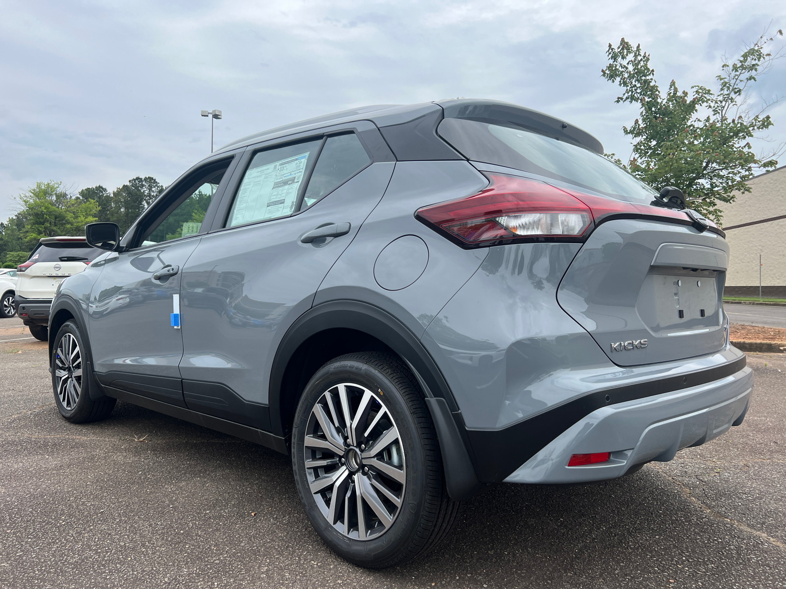 2024 Nissan Kicks SV 6