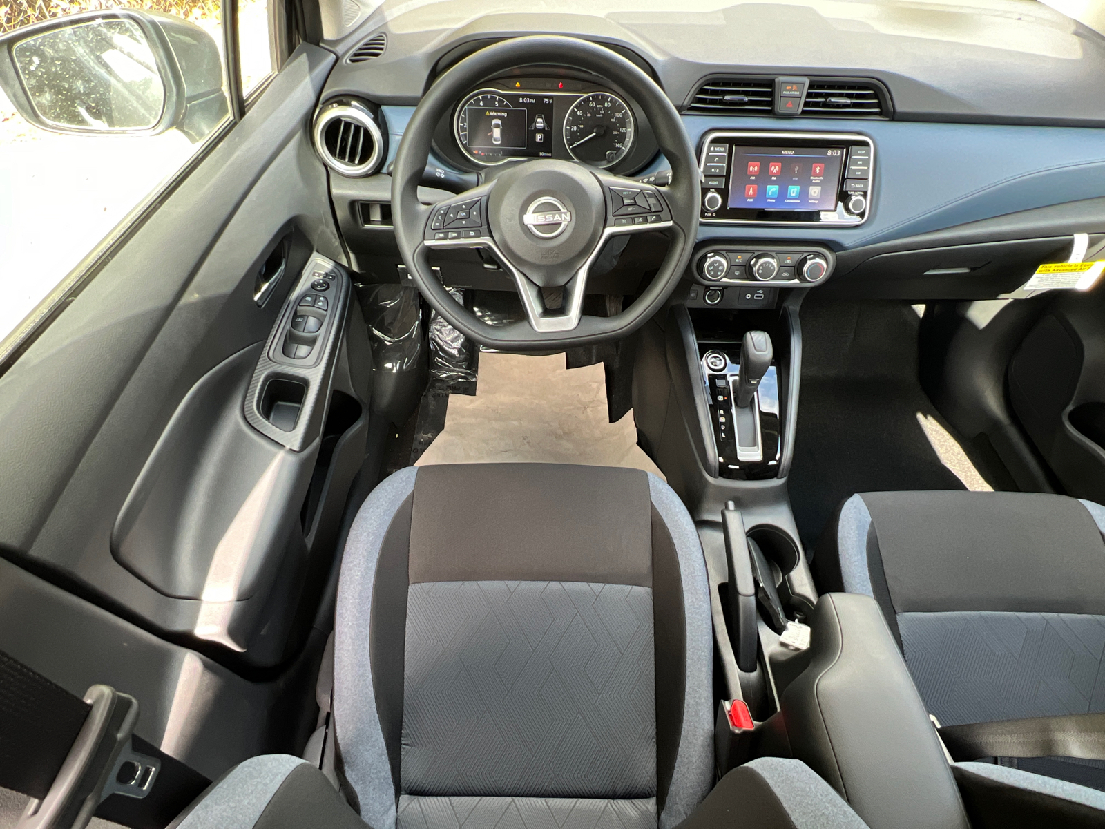 2024 Nissan Versa 1.6 SV 31