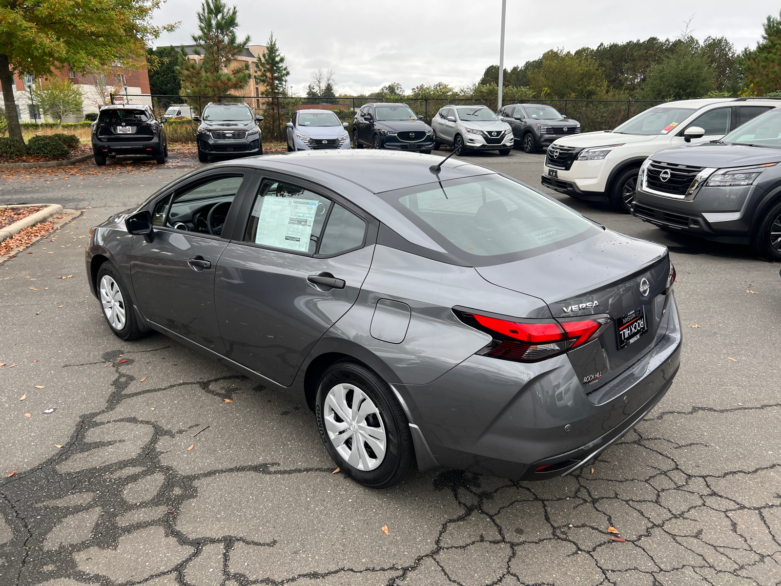 2024 Nissan Versa 1.6 S 7