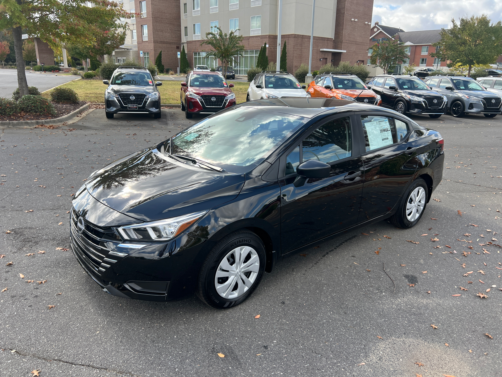 2024 Nissan Versa 1.6 S 4