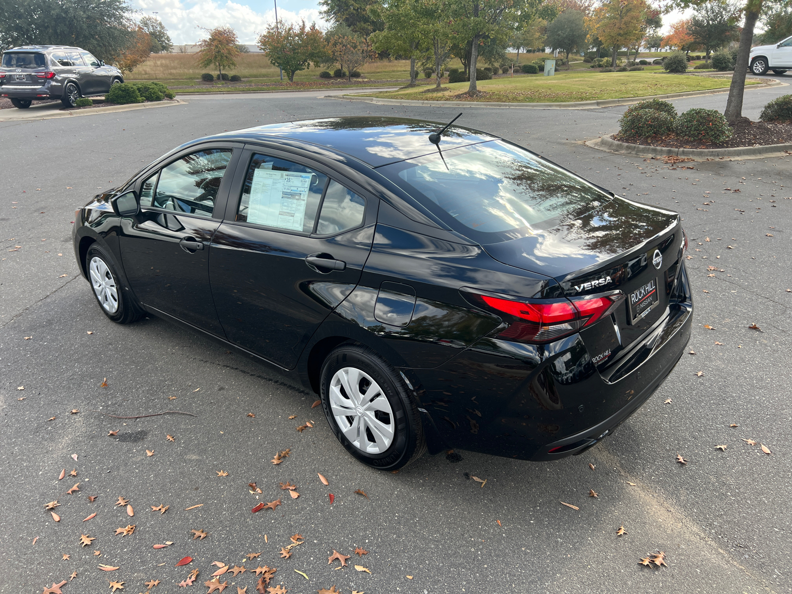 2024 Nissan Versa 1.6 S 7