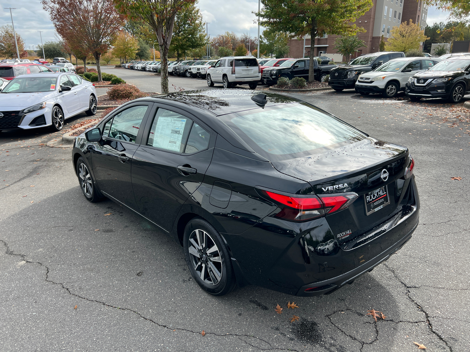 2024 Nissan Versa 1.6 SV 7