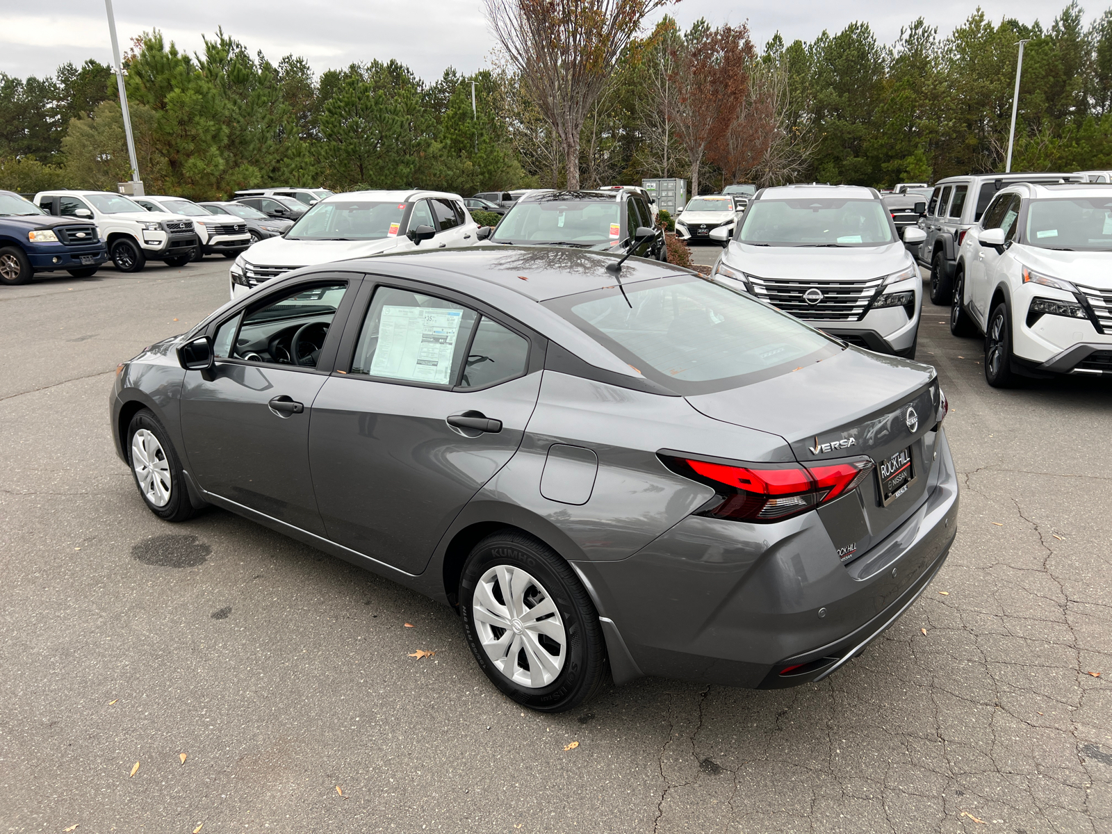 2024 Nissan Versa 1.6 S 7