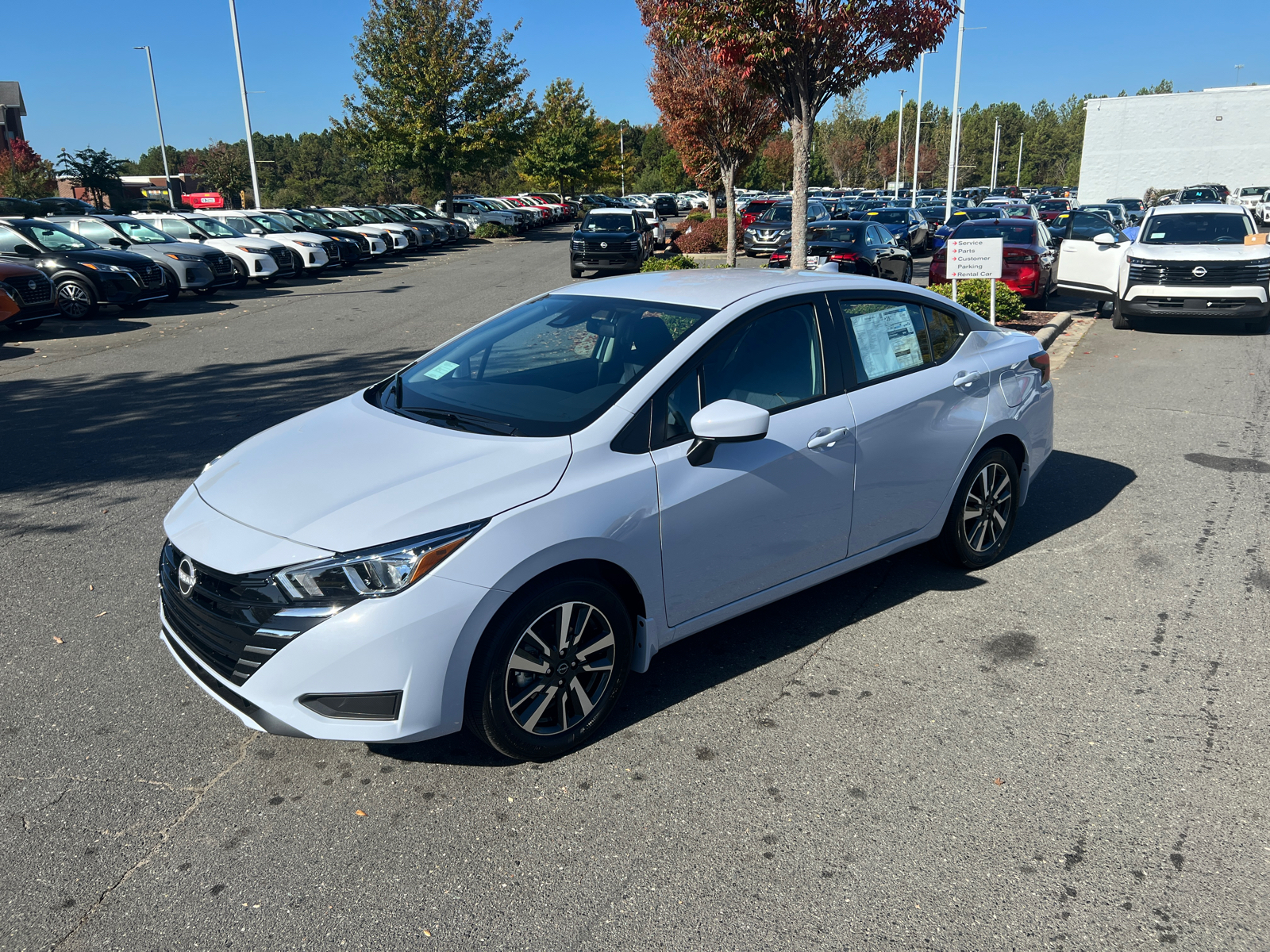 2024 Nissan Versa 1.6 SV 4