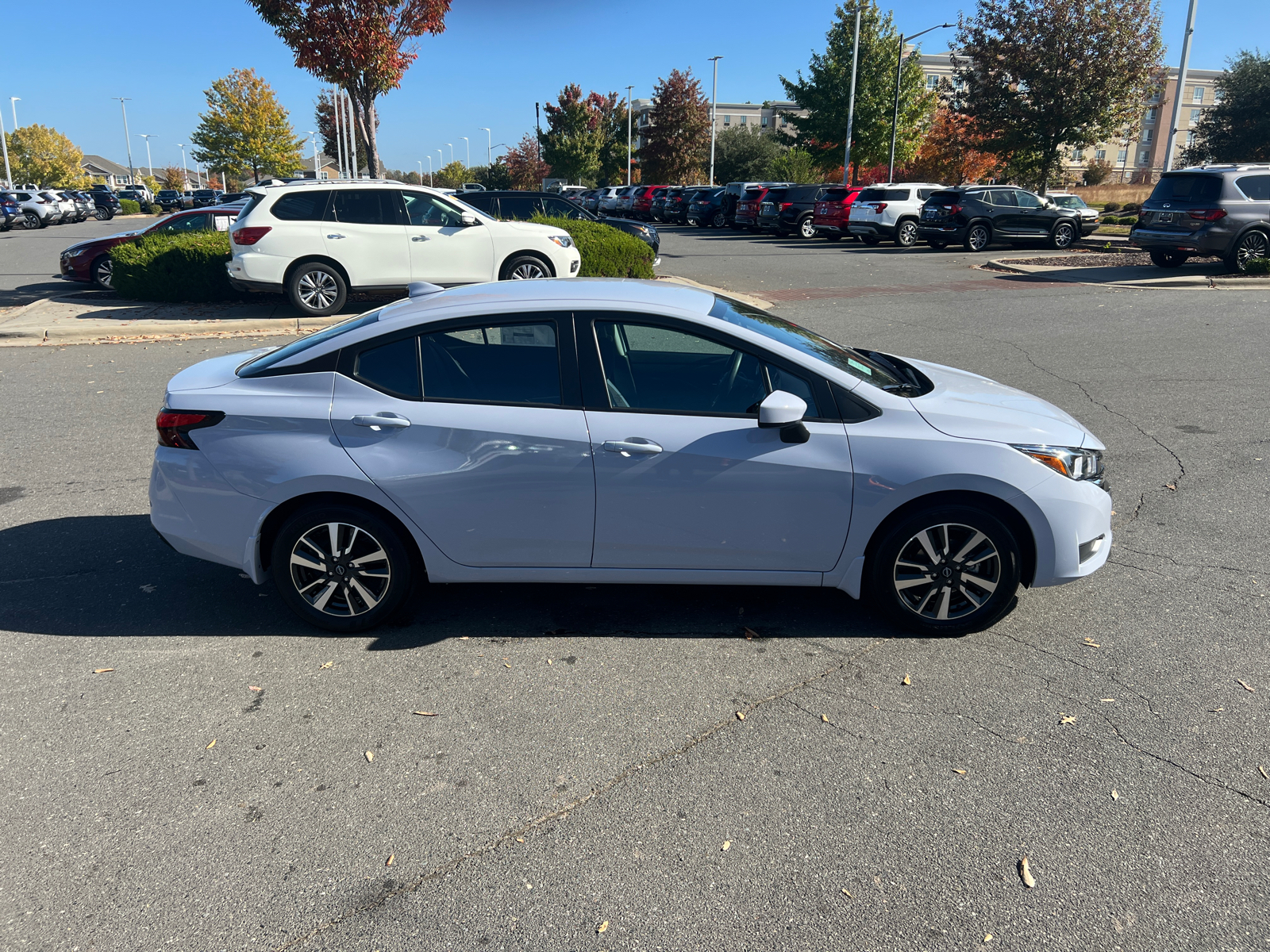 2024 Nissan Versa 1.6 SV 11