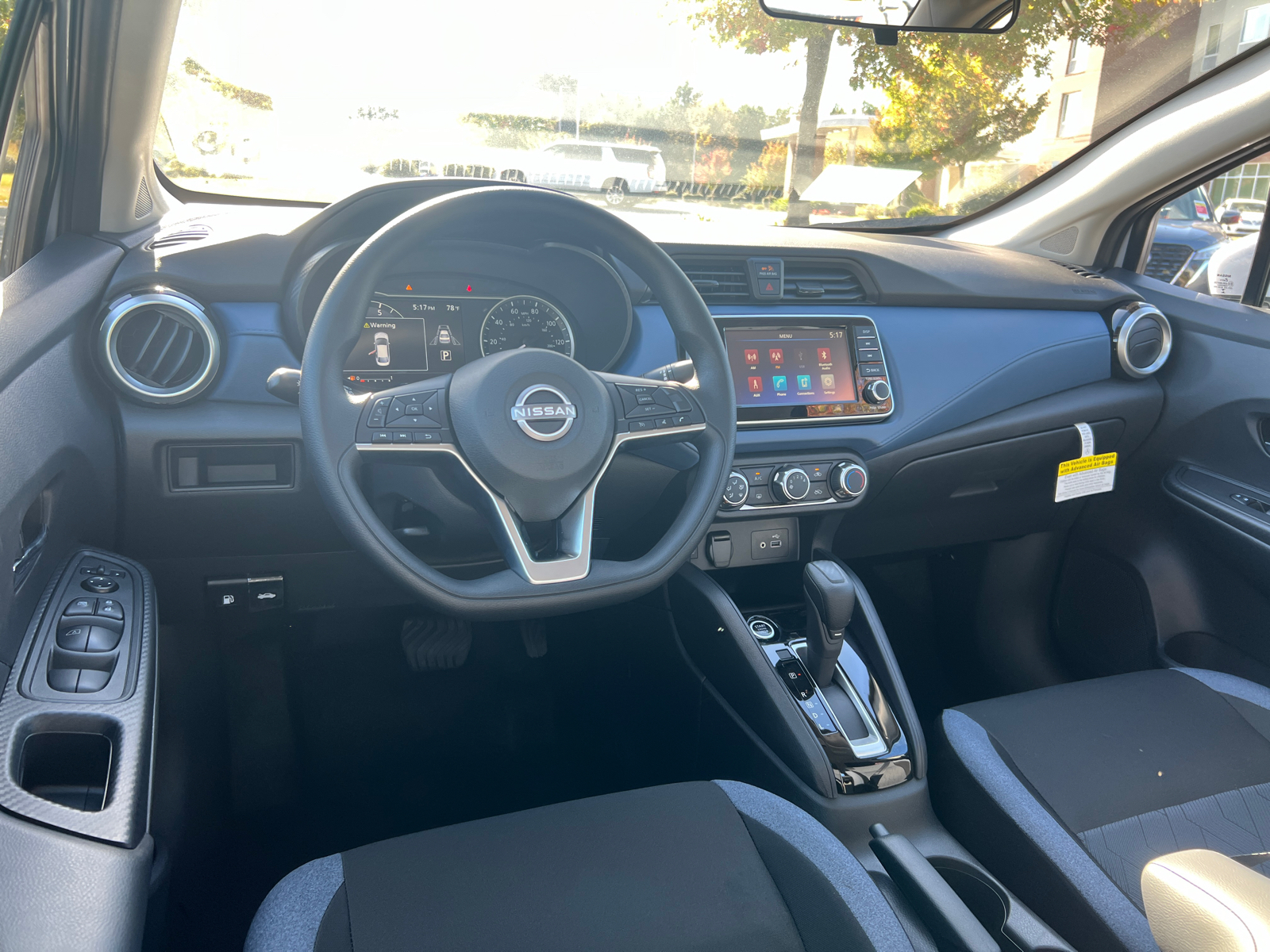 2024 Nissan Versa 1.6 SV 32